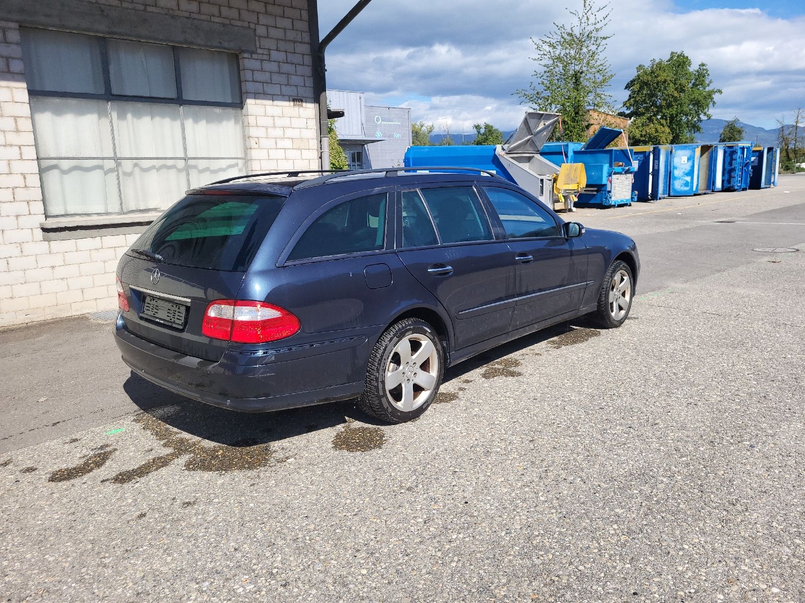 Mercedes-Benz Automobili: Mercedes 211 E 500 4 Matic – Usato da Lüterswil venduto da estiep 1