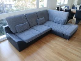 Schönes Ecksofa Stoff/Leder