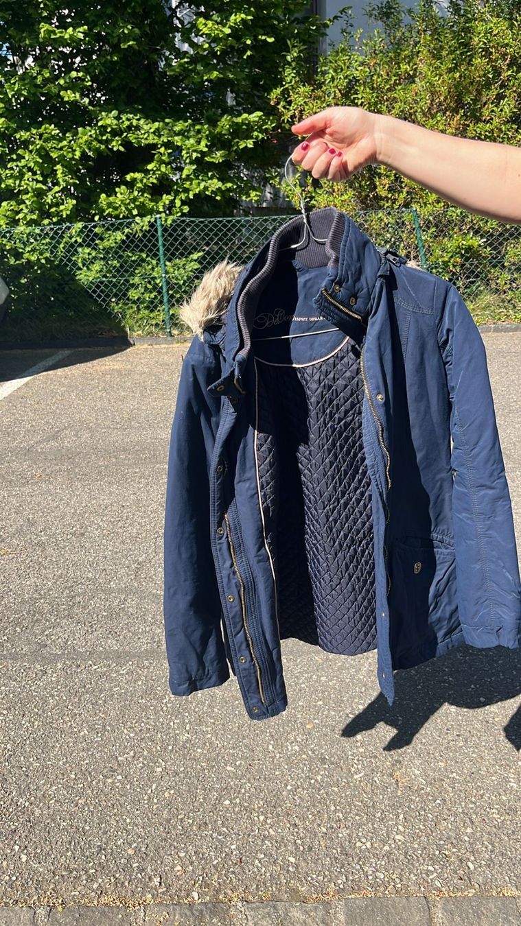 Giacche: Winterjacke Gr. 36 - blau Wind- und wasserabweisend, Top! – Usato da Münchenstein venduto da sil_h6c9