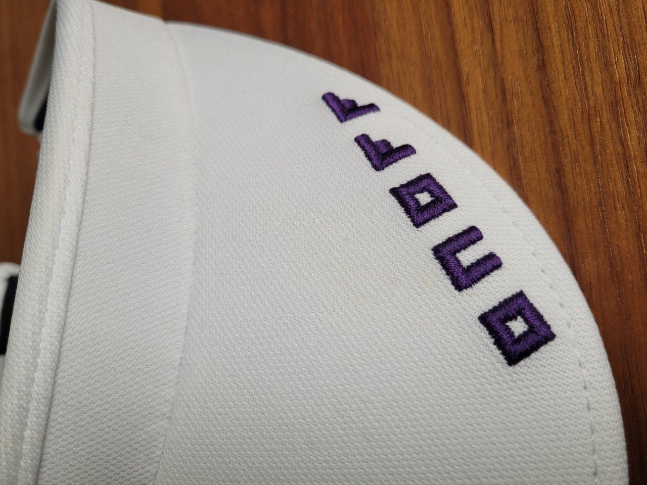 Autres vêtements femmes: ONOFF Golf Matters Visor – Neuf (Voir description) à Maur par Edsch 1