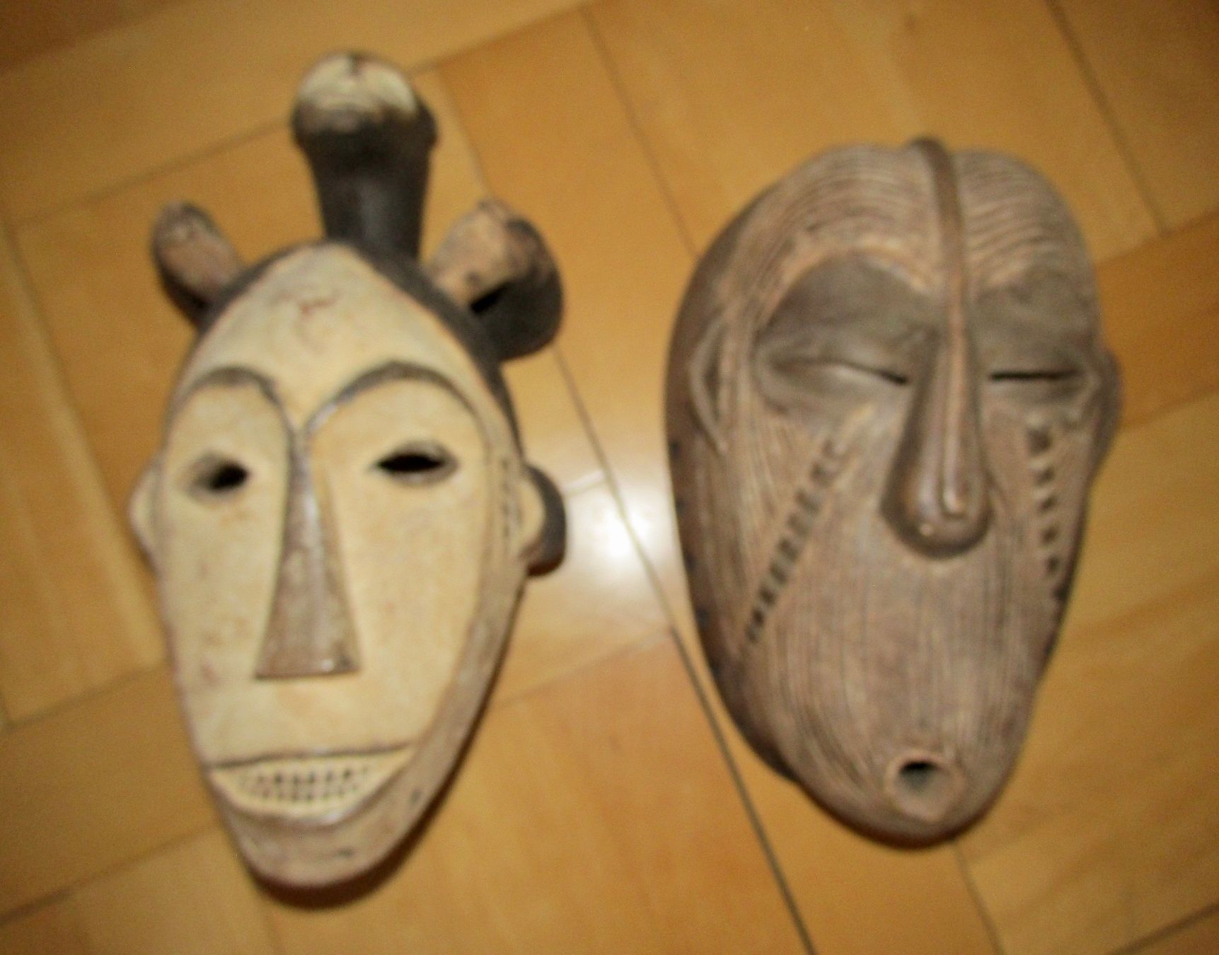 Arte internazionale: 2 grosse afrikanische Masken – Usato da Winterthur venduto da mat_q5d5 1