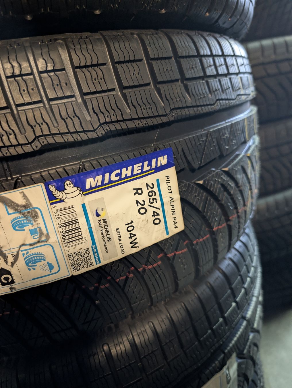 Michelin Pneumatici & Ruote complete: 265/40/20 Winterreifen – Nuovo e nell'imballaggio originale da Dürrenäsch venduto da Pneu-Idris 1