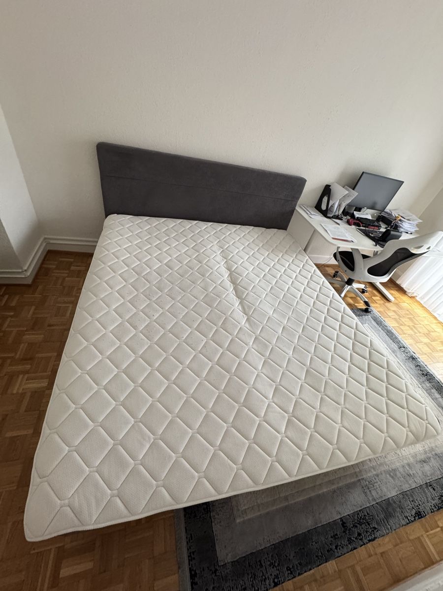 Letti: Gebrauchtes Boxspringbett mit Matratze & Kopfteil 180x200cm – Usato da Basel venduto da sea_9djv 1