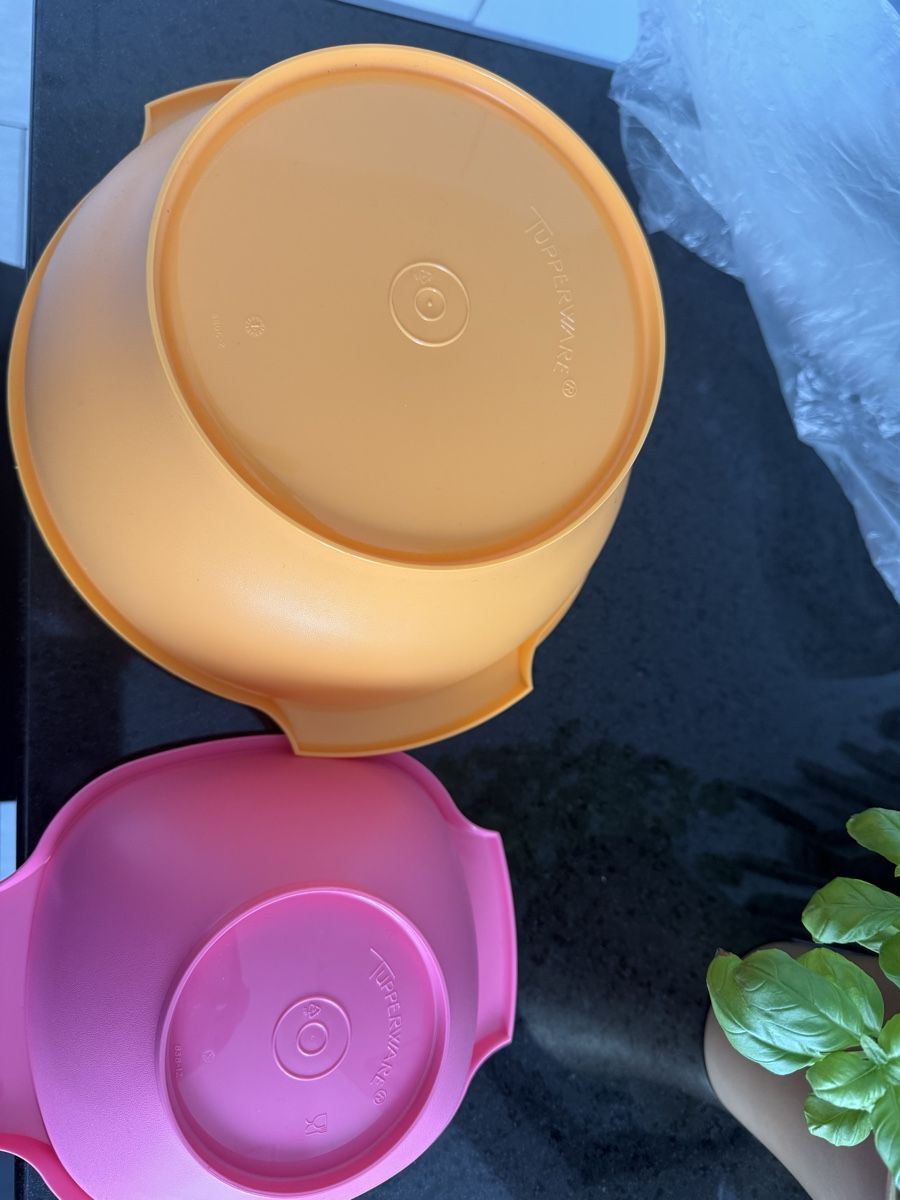 Tupperware Contenitori & Simili: Tupperware Schüssel-Set, 4 teilig,, NEU Pink/Orange – Nuovo e nell'imballaggio originale da Freidorf TG venduto da Iris1970 1