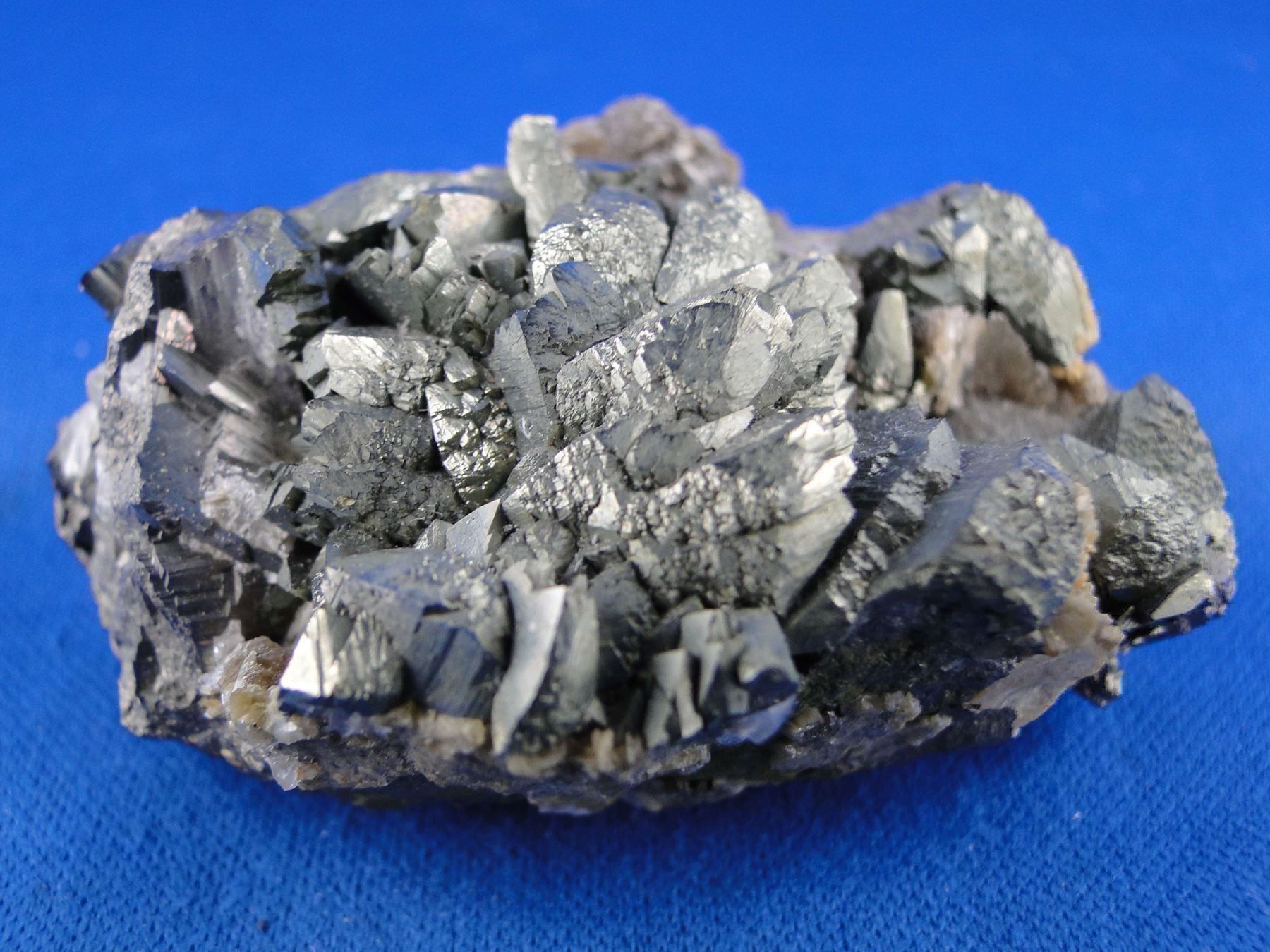 Minerali & Pietre curative: Arsenopyrit mit Siderit – Usato da Schinznach Bad venduto da Demerald 6