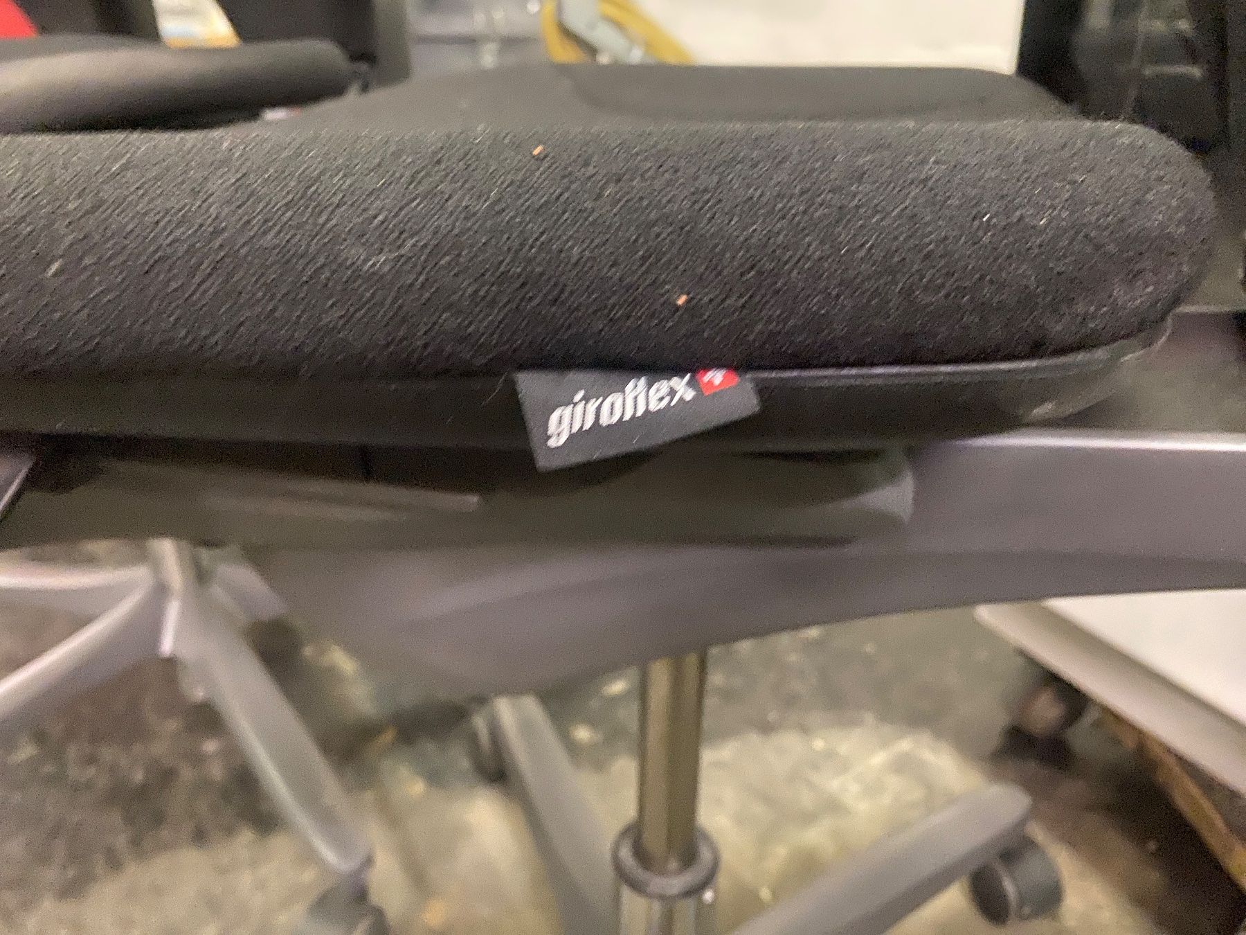 Giroflex Sedie: Posten Giroflex Bürostühle ab 1.- – Usato da Wabern venduto da HK-Design 4
