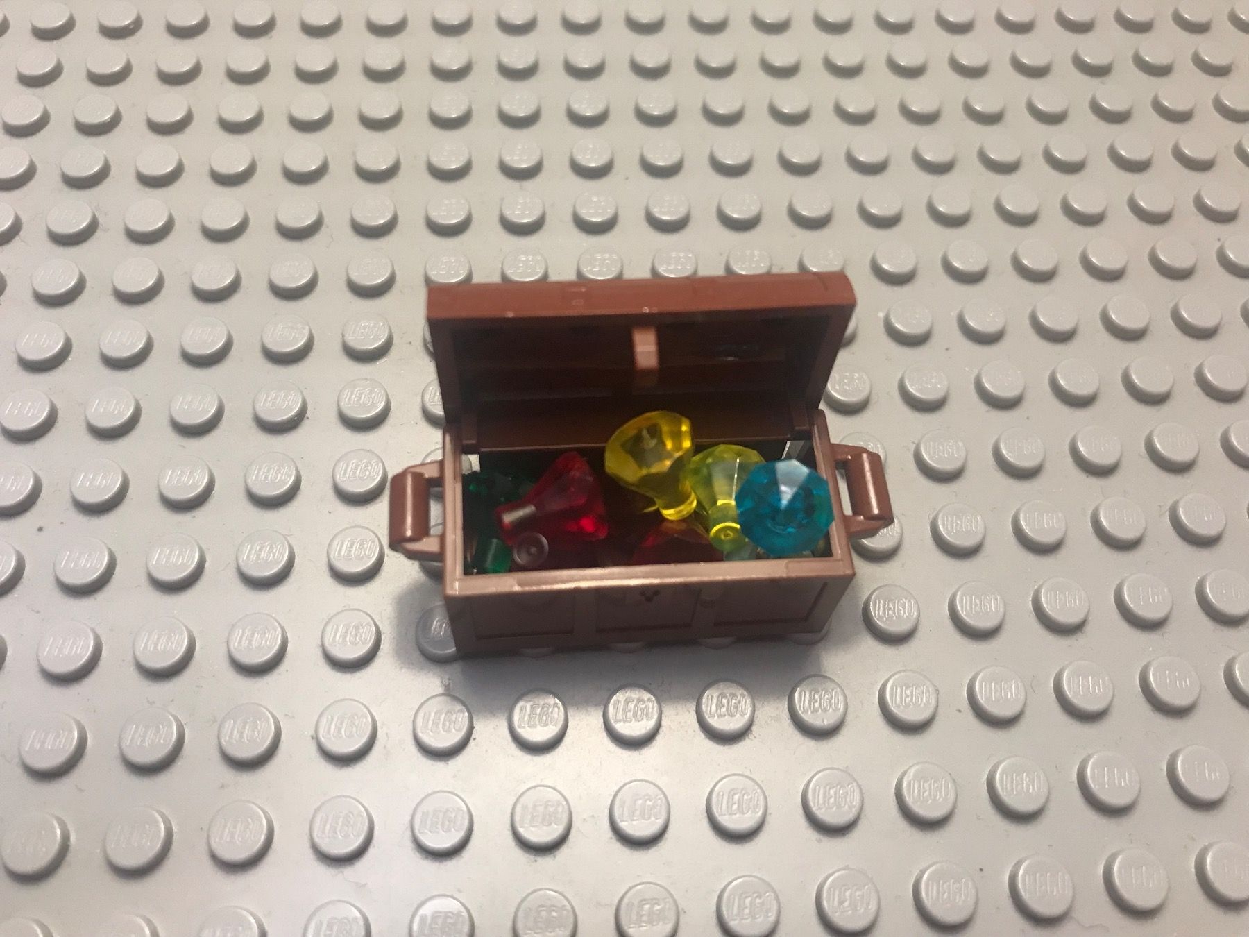 Lego Kit di costruzioni: Lego Schatztruhe mit 9 Diamanten – Usato da Basel venduto da Swi-7621
