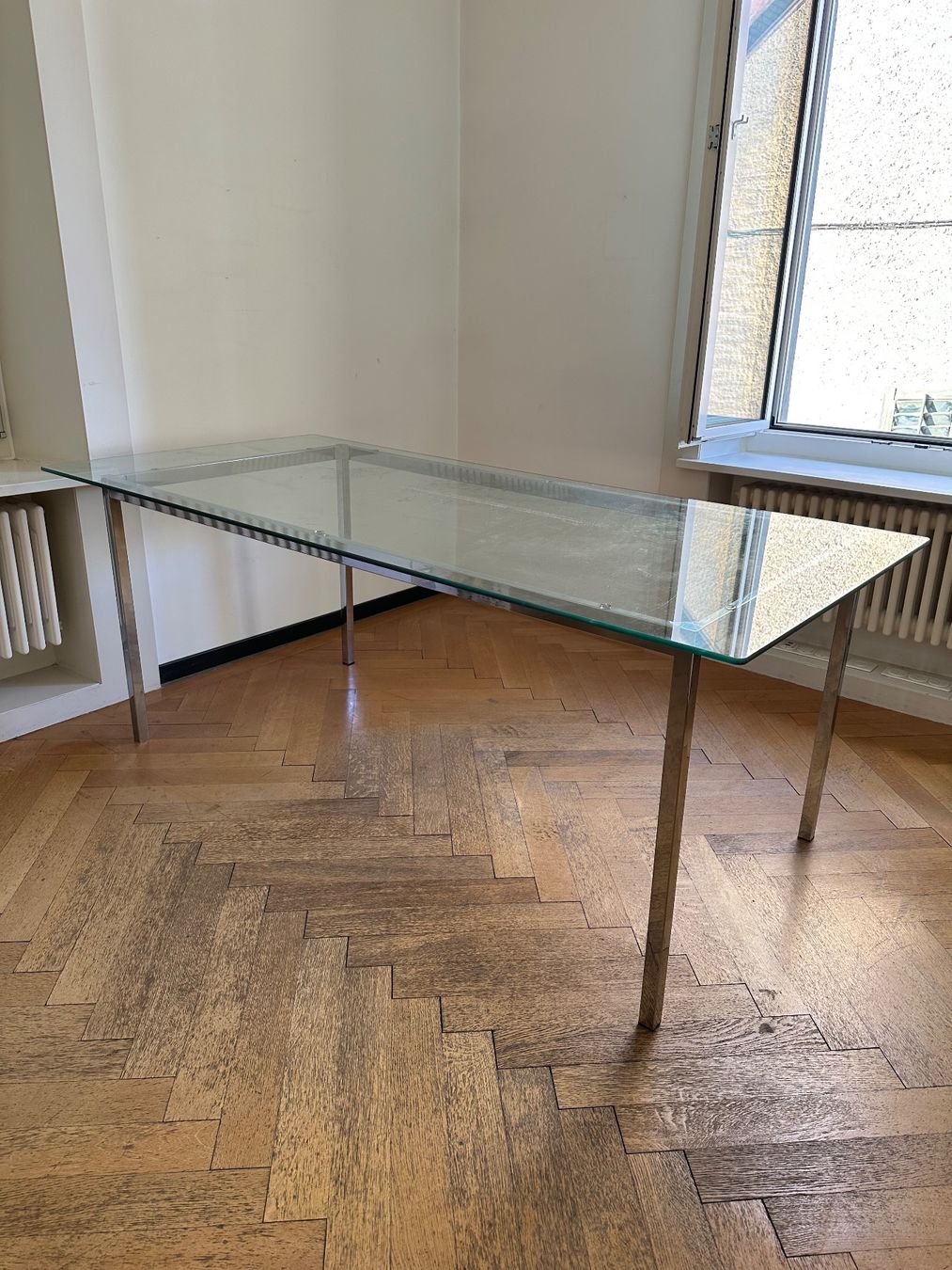 Scrivanie: Schreibtisch mit Glasplatte – Usato da Zollikerberg venduto da nic_sx8p