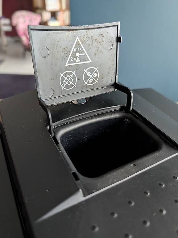 Jura Macchine per caffè & Macchine per espresso: Jura D4 / D400 – Usato da La Chaux-de-Fonds venduto da lessismore 4