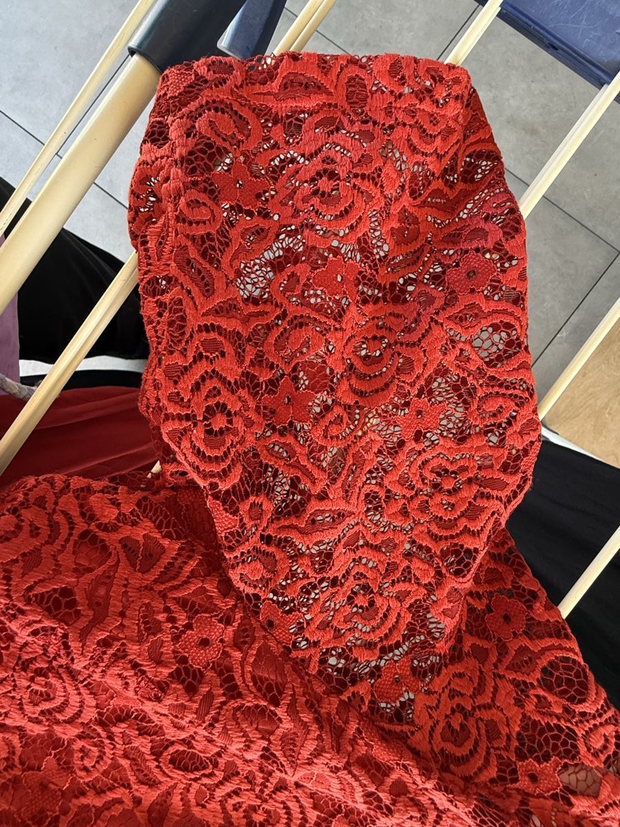 Ulla Popken Kleider: Abendkleid Grösse 48 Ulla Popken mit wunderschönen Spitze  – Neu (gemäss Beschreibung) aus Pfeffikon LU von pepino17 4