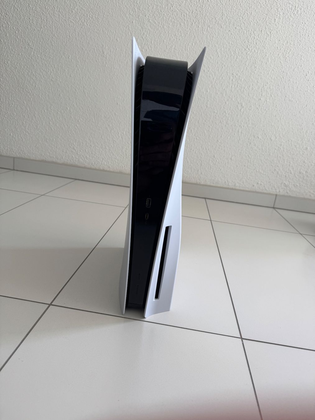 Sony Consoles: Sony PlayStation 5 + PS5 Controller – D'occasion à Ennenda par Gatzby 3