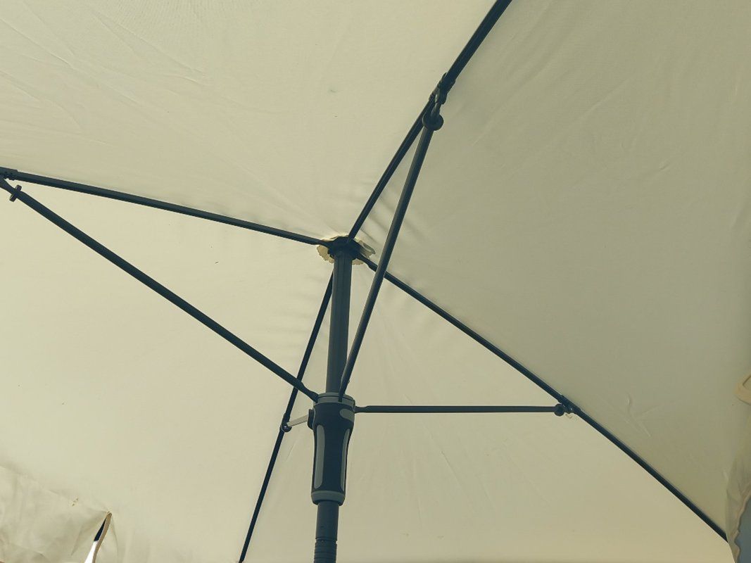 Parasols: DOPPELER Sonnenschirm – D'occasion à Hünenberg par Restwert_Zug 1