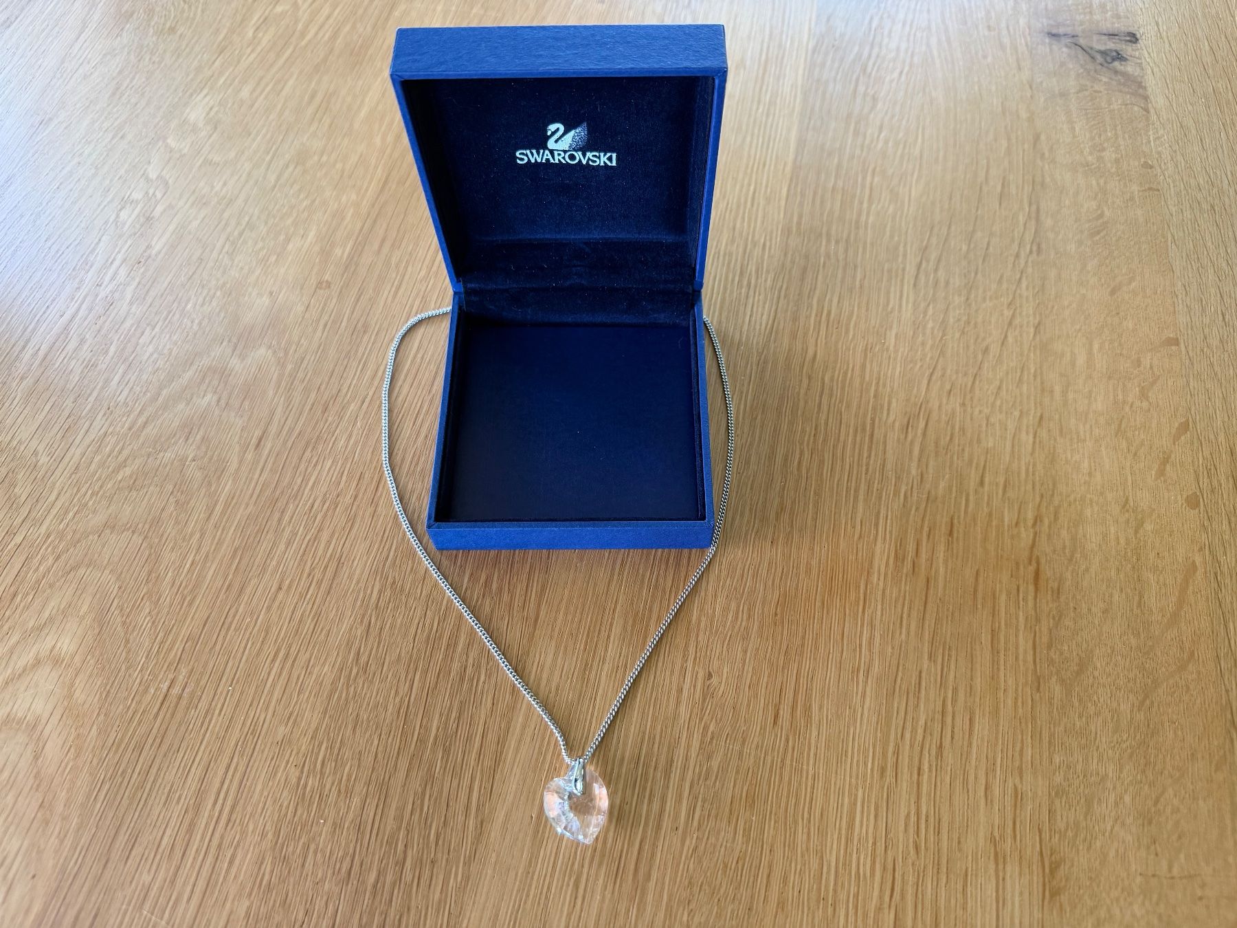 Swarovski Catenine: Swarovski Kette Herz - top Zustand – Nuovo (secondo la descrizione) da Henggart venduto da Mlehmann