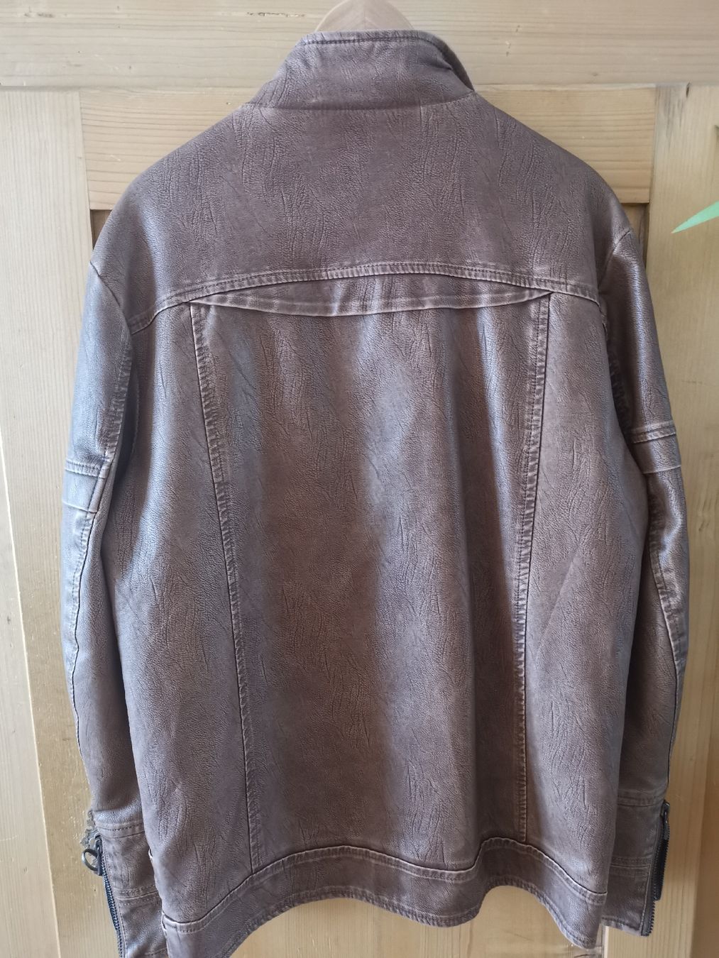Giacche: Kunstlederjacke braun – Usato da Egg b. Zürich venduto da Pronsch 1