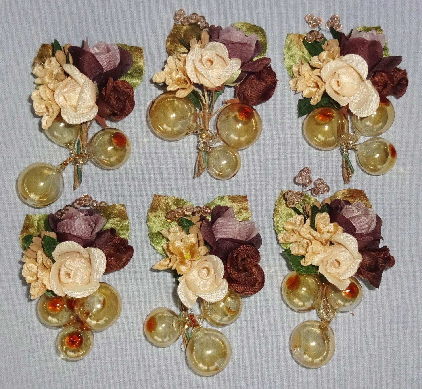 Tutte le decorazioni: 6 Servietten-Dekoblumen – Usato da St.Gallen venduto da Paddington11 1