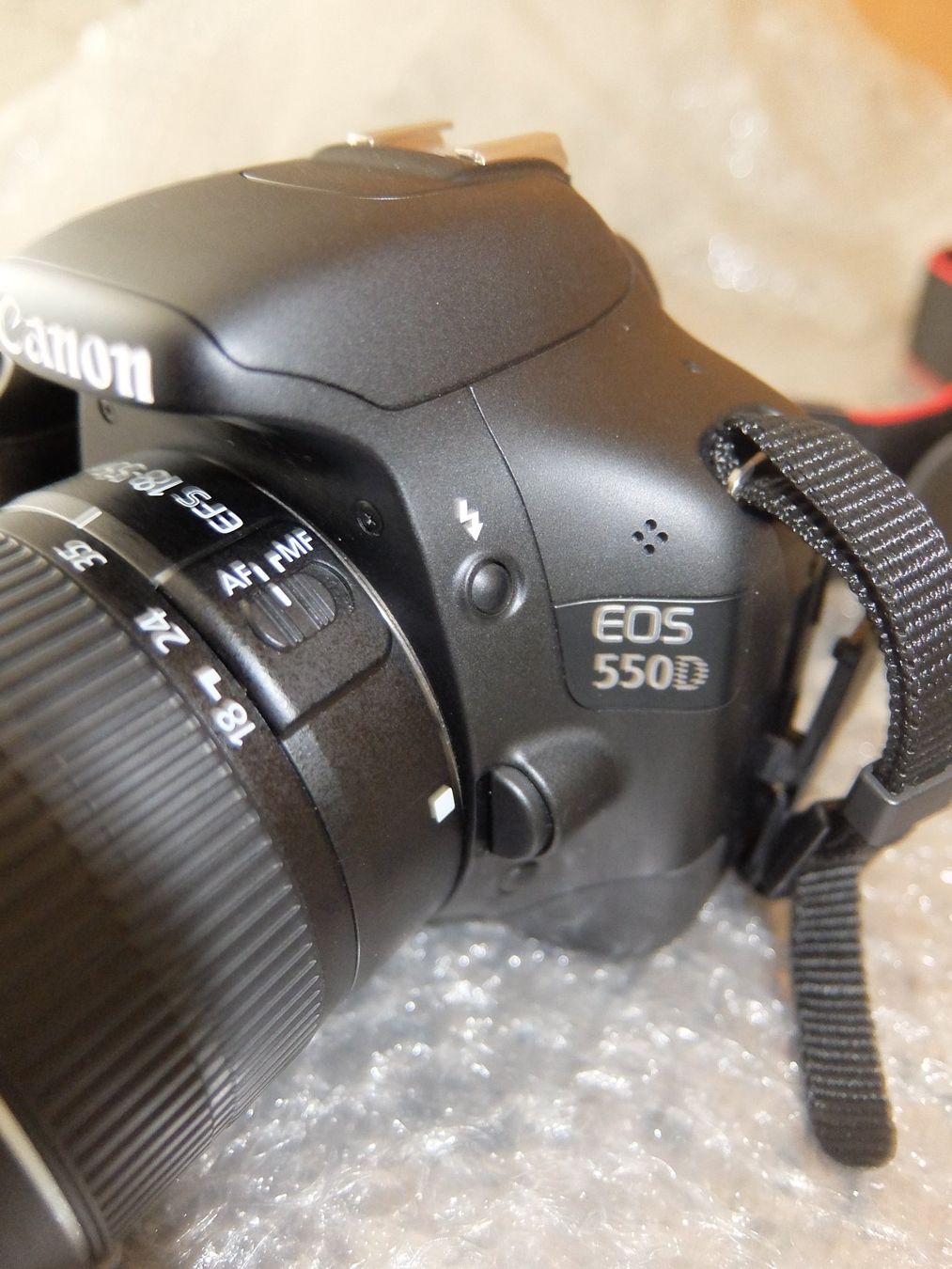 Canon Appareil photo: Canon EOS 550D Spiegelreflex Kamera mit Objektiv – D'occasion à Basel par Elektronik_Markt 6