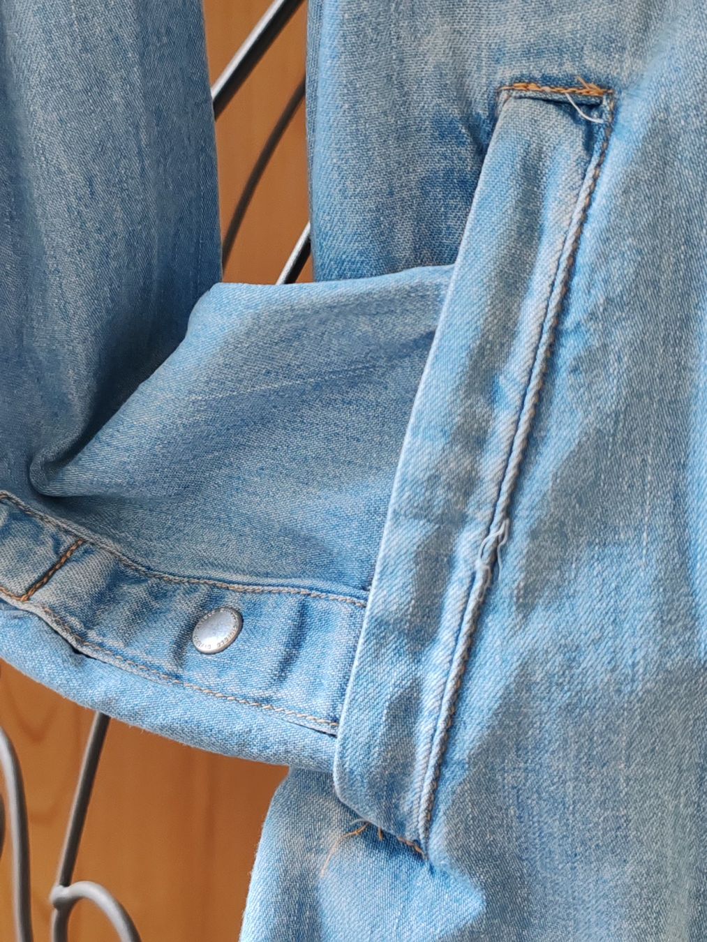 H&M Giacche: Jeansjacke mit Kapuze – Usato da Egnach venduto da bgdo26 5