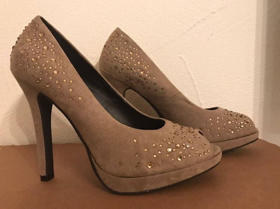 Damenschuhe: Pumps in beige mit Steinen Gr. 39 – Gebraucht aus Rikon im Tösstal von maverik08