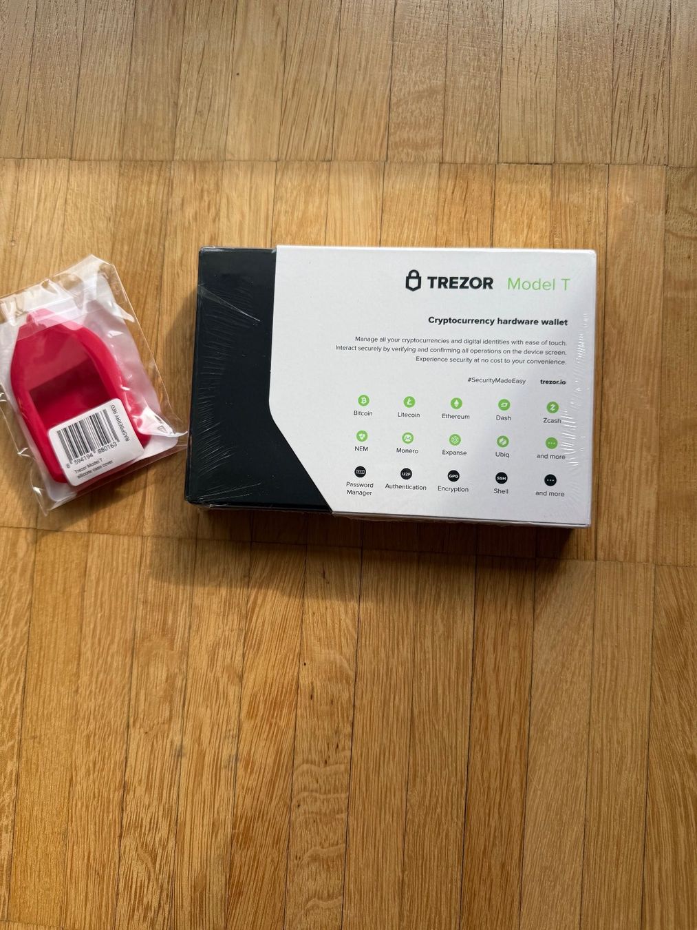 Coin Miner: Trezor Model T sealed + Case – Nuovo e nell'imballaggio originale da Luzern venduto da stellasue 1
