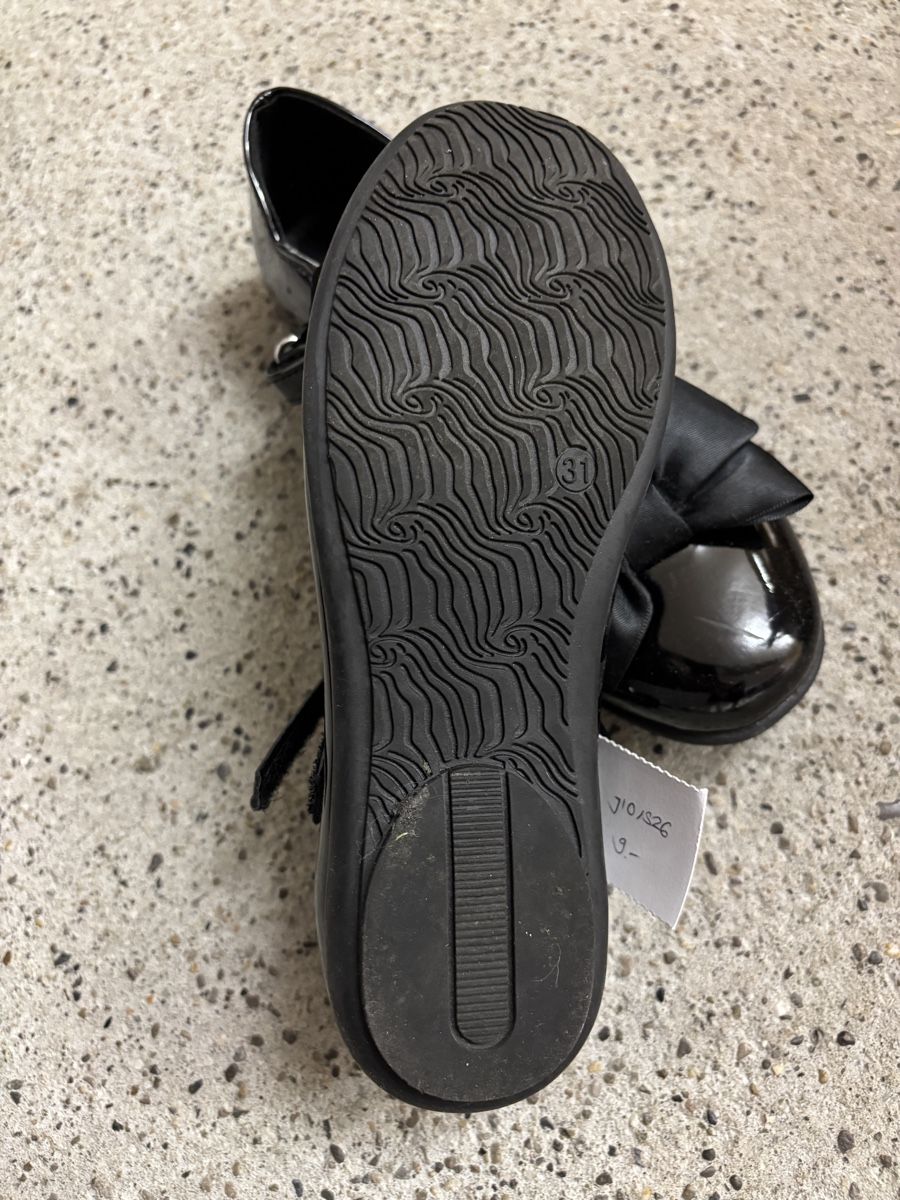 Scarpe per ragazze: Lack Ballerina, Grösse 31 – Usato da Büren an der Aare venduto da Nikito2001 4