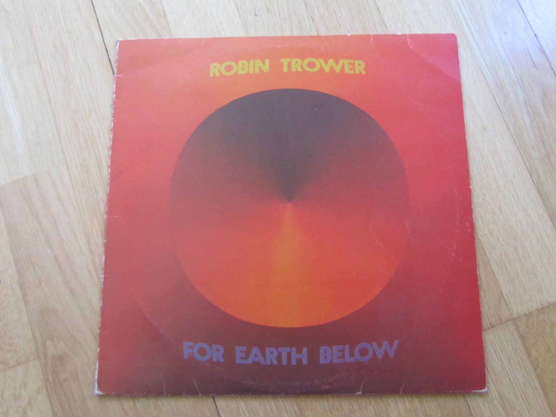 Schallplatten: Robin Trower - For Earth Below Vinyl LP,  Blues Rock – Gebraucht aus Seengen von mikelele