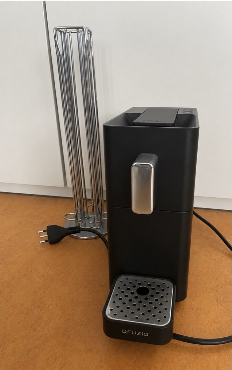 Delizio Macchine per caffè & Macchine per espresso: Delizio Kaffeemaschine – Usato da Root venduto da Jasminlindaflora