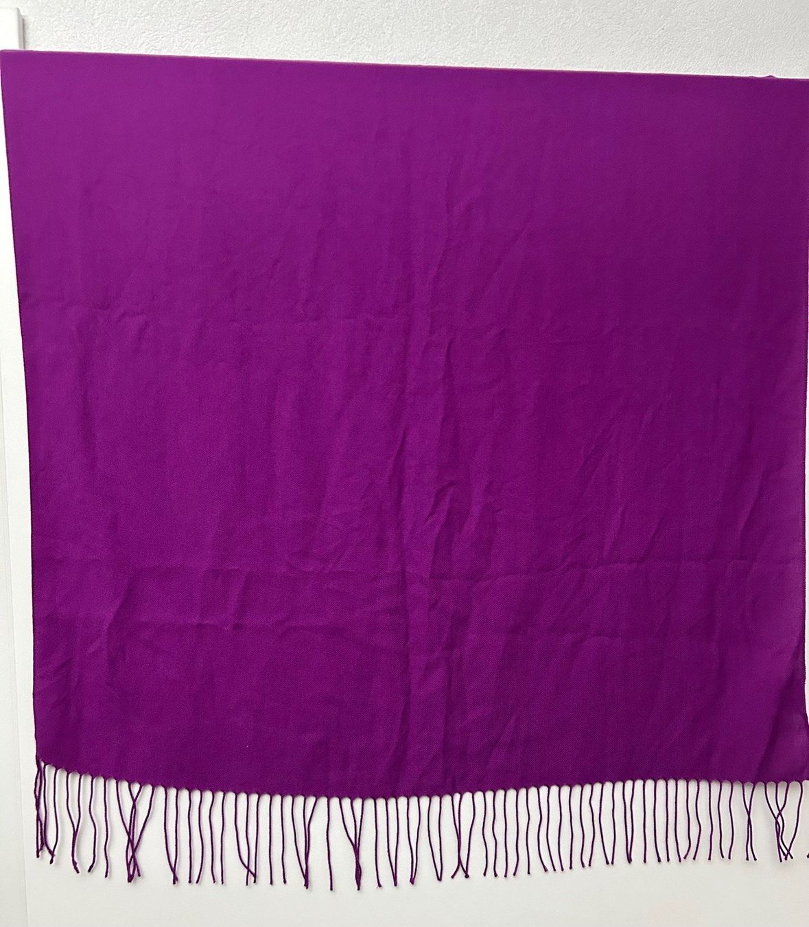 Foulard & Sciarpe: Wunderschöne violette Pashmina - Das perfekte Accessoire! – Usato da Burgdorf venduto da MCSchweizer88