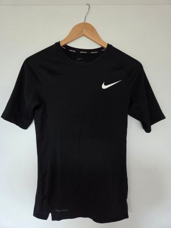 Nike Pro Dri-FIT Tight Fit Shirt S Schwarz BV5631-010 NEU