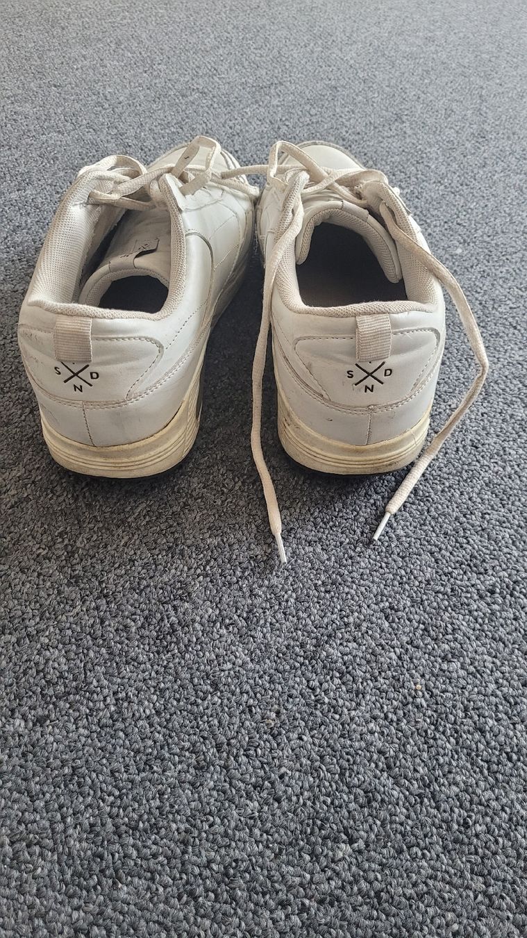 Scarpe da uomo: Herren-Sneakers Marke INSIDE, Gr.42 – Usato da Schöfflisdorf venduto da CrRG21 2