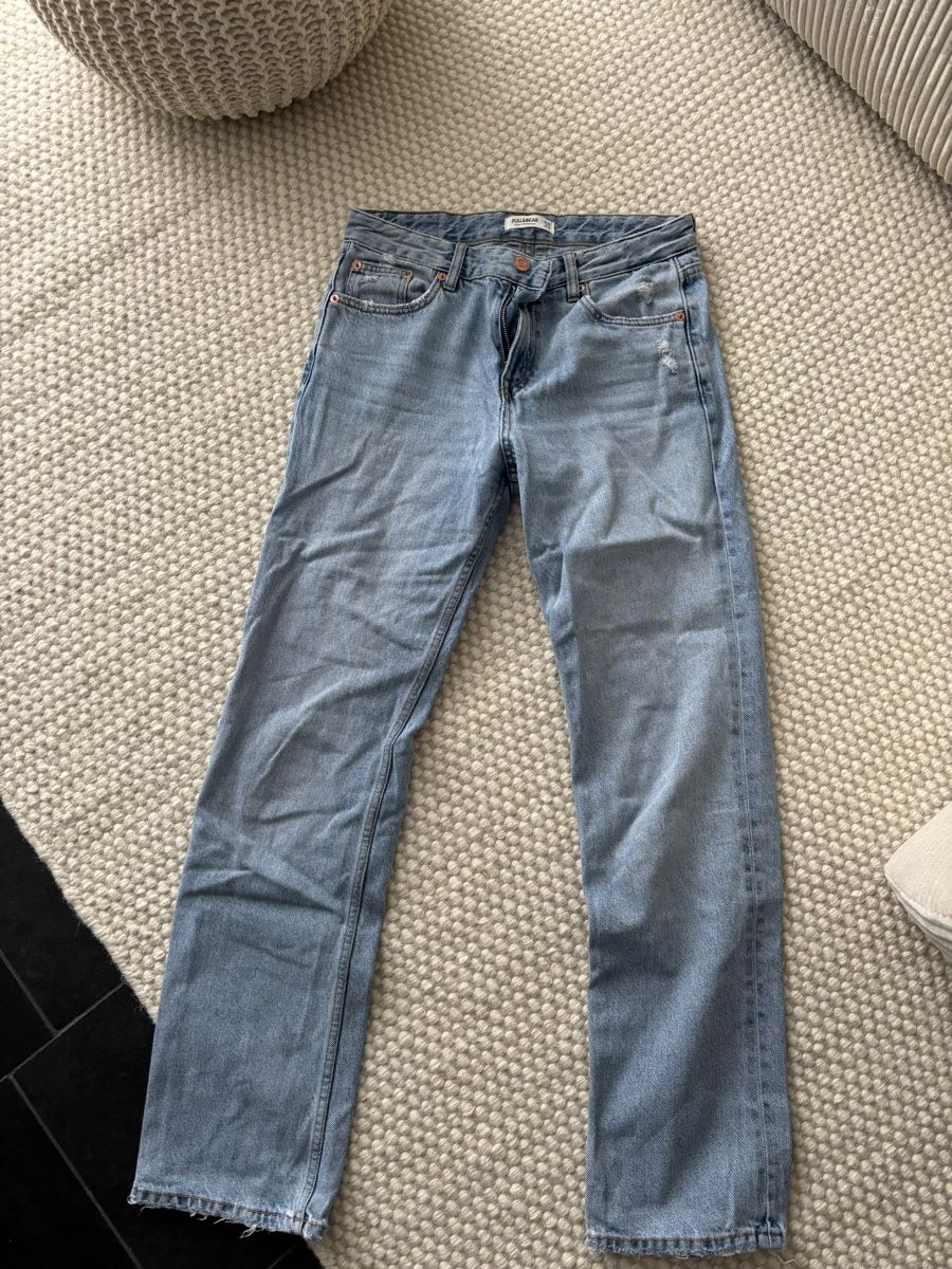 Pull&Bear Jeans: Blue Jeans – Usato da Winterthur venduto da leimaj