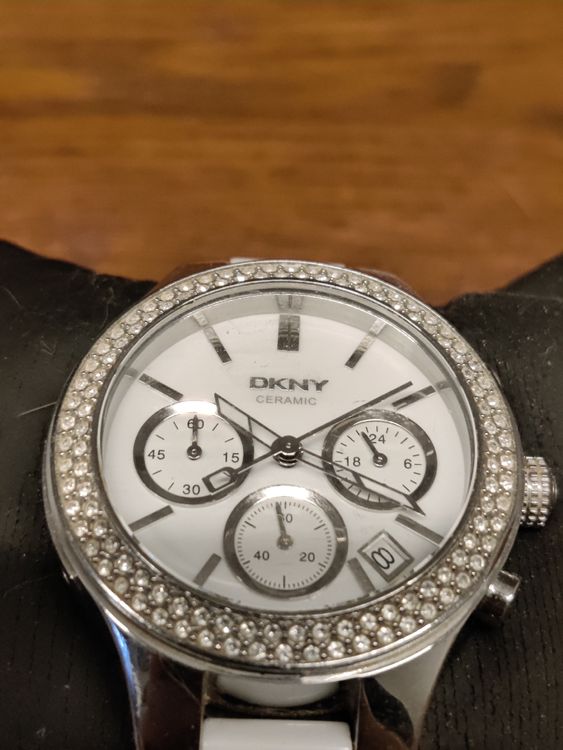 DKNY Orologi: Damenuhr Quarz DKNY Keramik/Stahl – Usato da Bergdietikon venduto da Marshmallowa 2