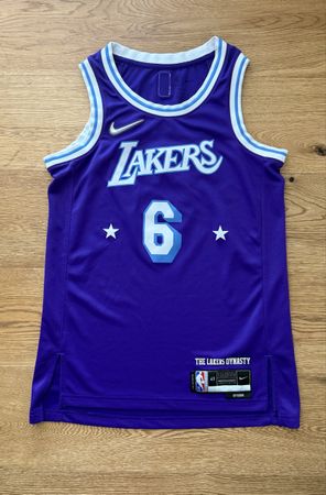 Lakers Jersey James Size 40 S