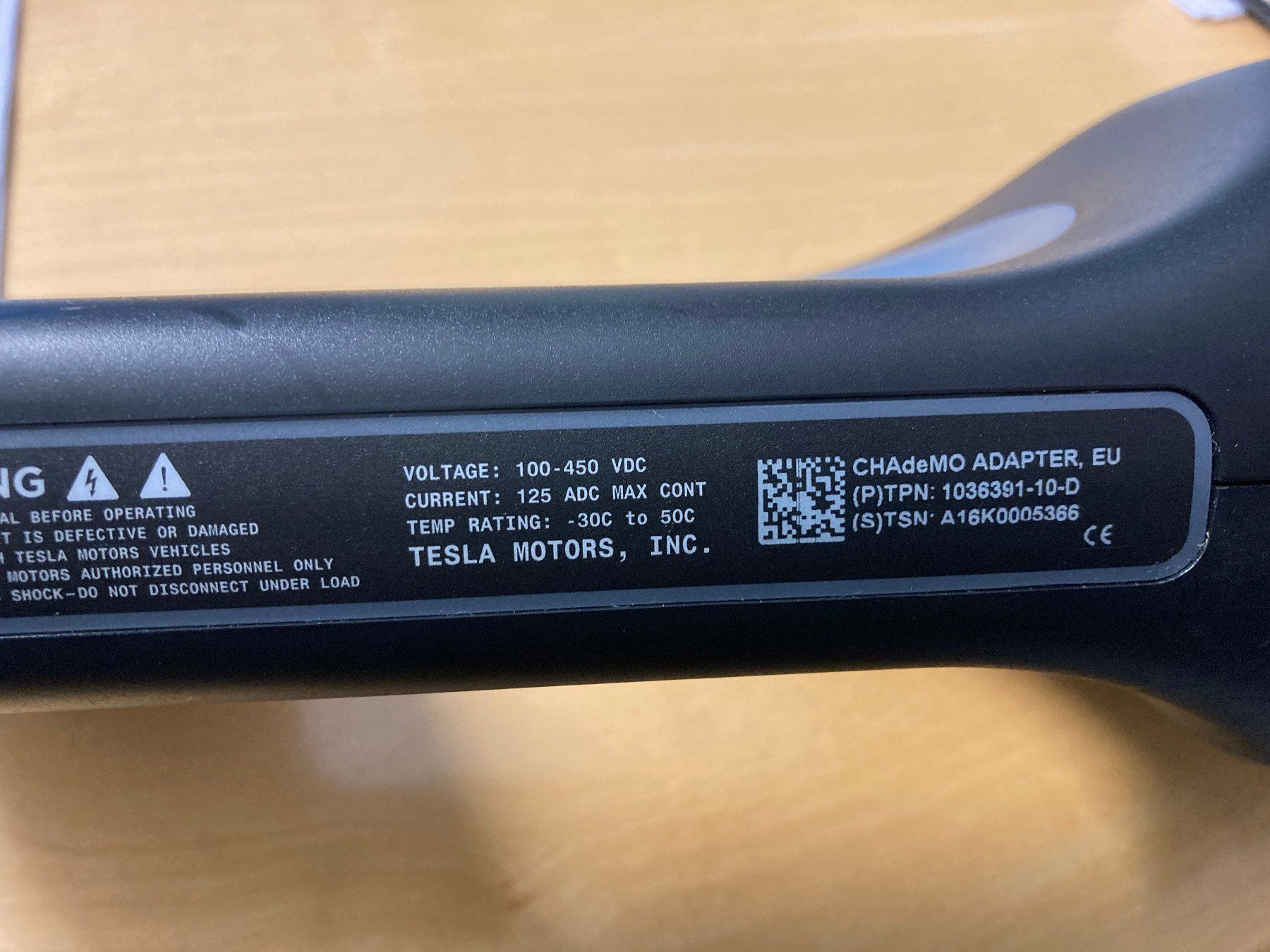 Unità & Adattatore: Tesla Ladekabel Adapter 1036391-10-D – Usato da Cham venduto da WB2223 3
