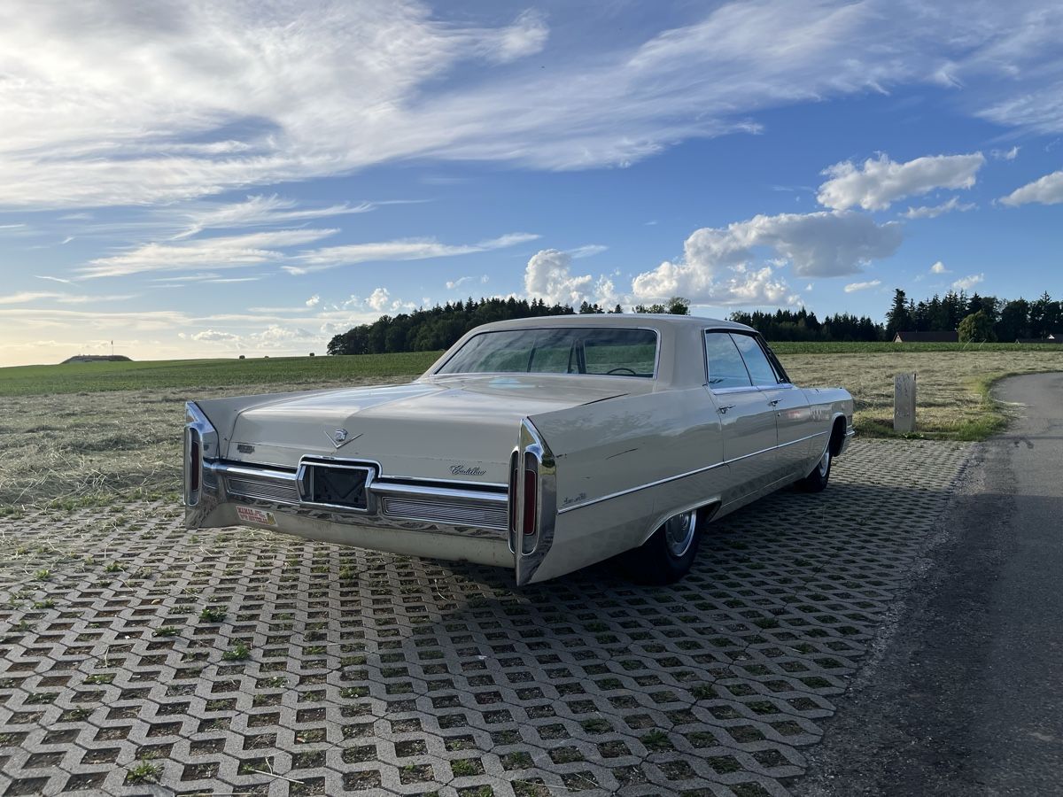 Cadillac Automobili: 1966 Cadillac DeVille – Usato da Hettlingen venduto da mat_ts7l 9