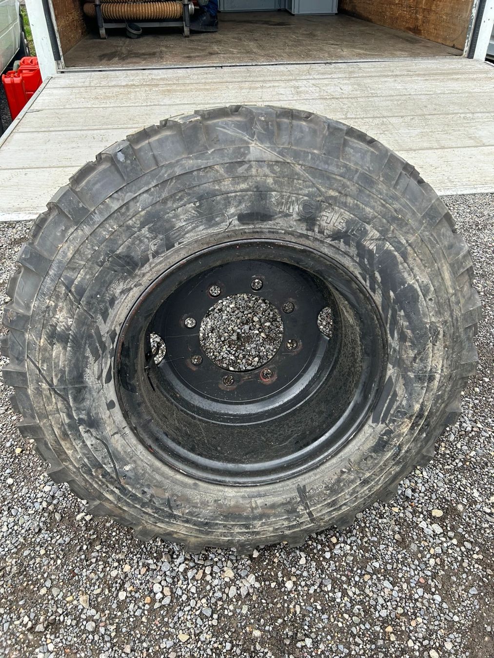 Pneus & Kompletträder: Rad von LKW Iveco – Gebraucht aus steinhausen von SJ93 1
