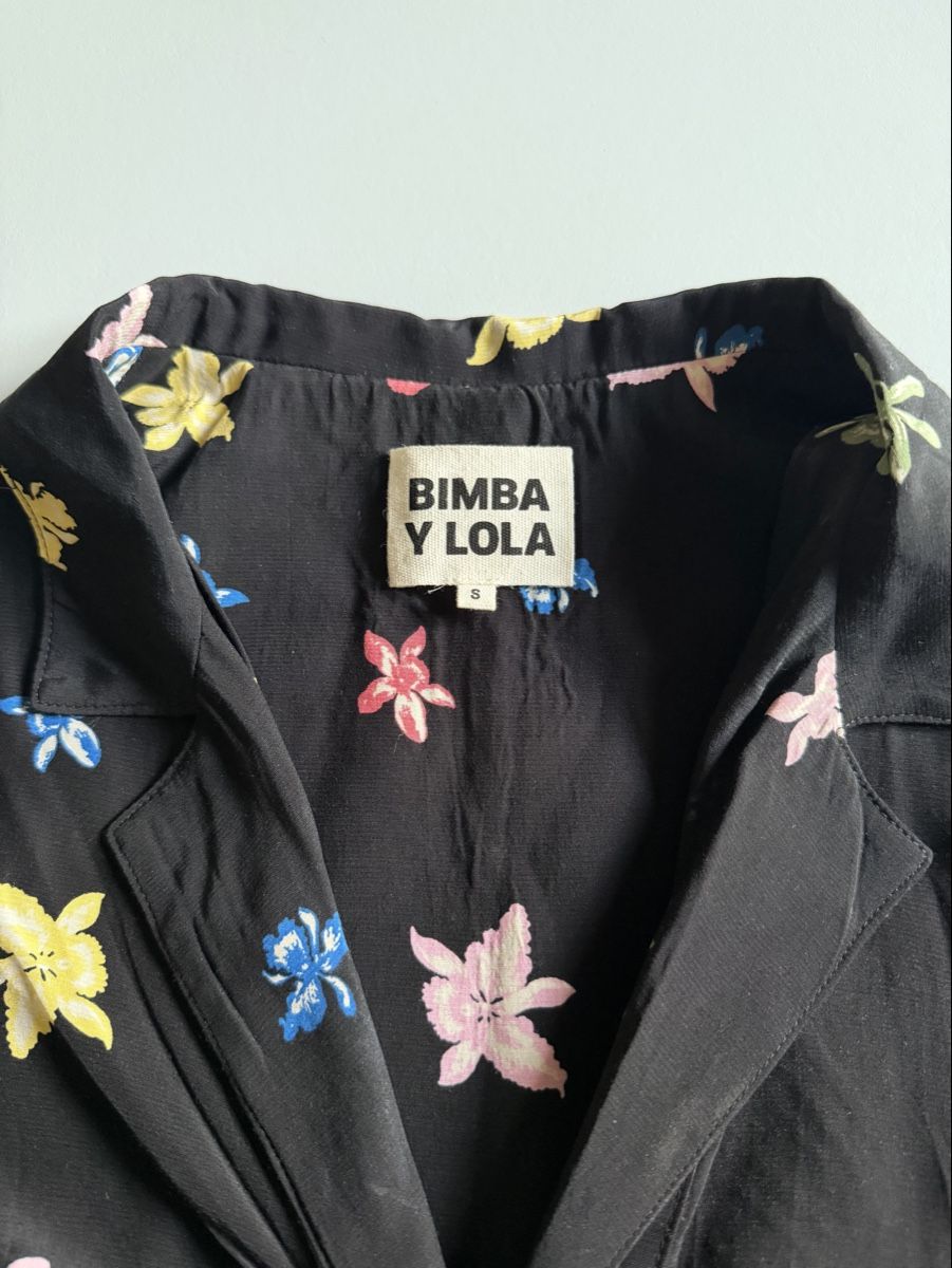 Kleider: BIMBA Y LOLA Blumenmuster schwarz Grösse S – Neu (gemäss Beschreibung) aus basel von j_4056