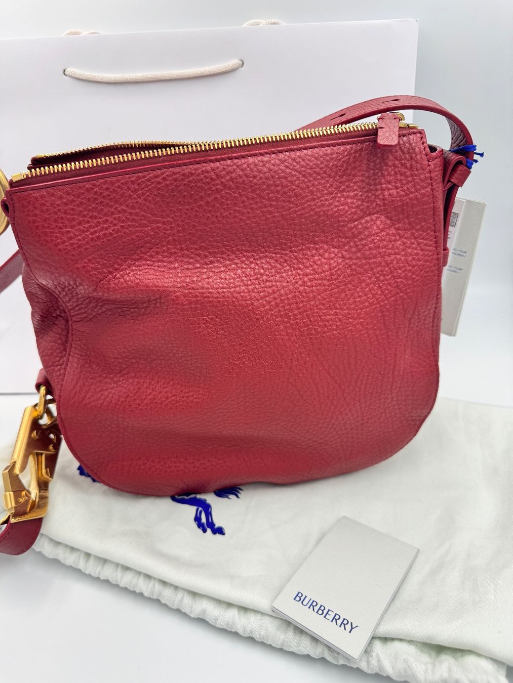 Burberry Borse da donna: 💝 Burberry Tasche small Knight ruby – Nuovo e nell'imballaggio originale da Wiedlisbach venduto da Sistershop 6