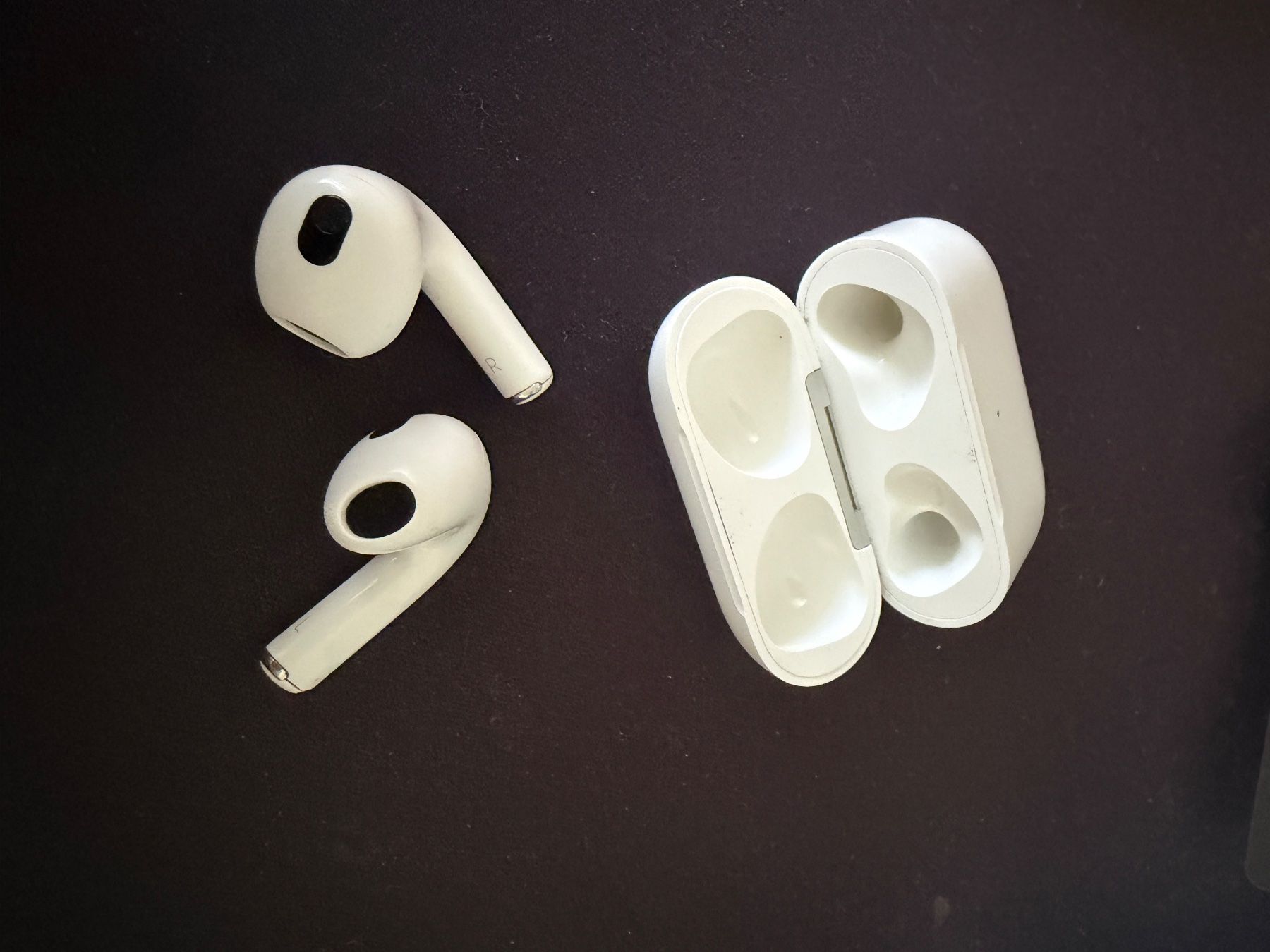 Apple Cuffie: Air Pods 3 – Usato da Zug venduto da hydropower