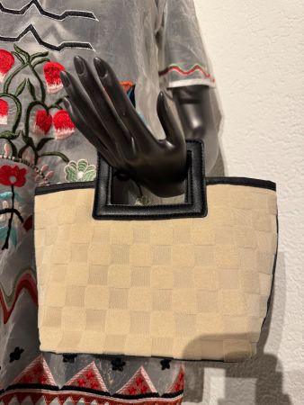 Elegante Handtasche neuwertig beige kariert 28cm