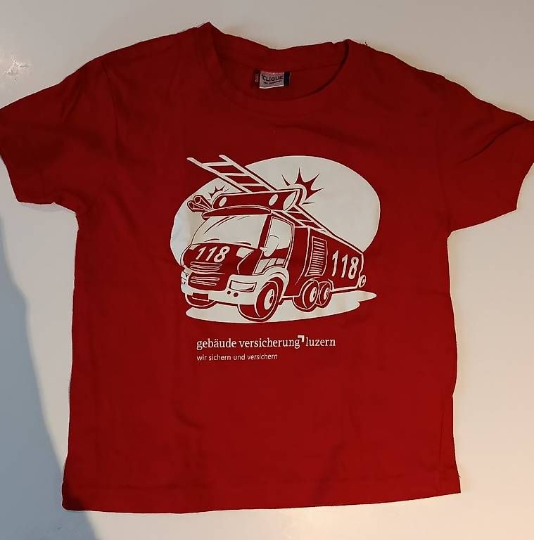 T-shirt: T-Shirt – Usato da Bürglen UR venduto da Uri1991