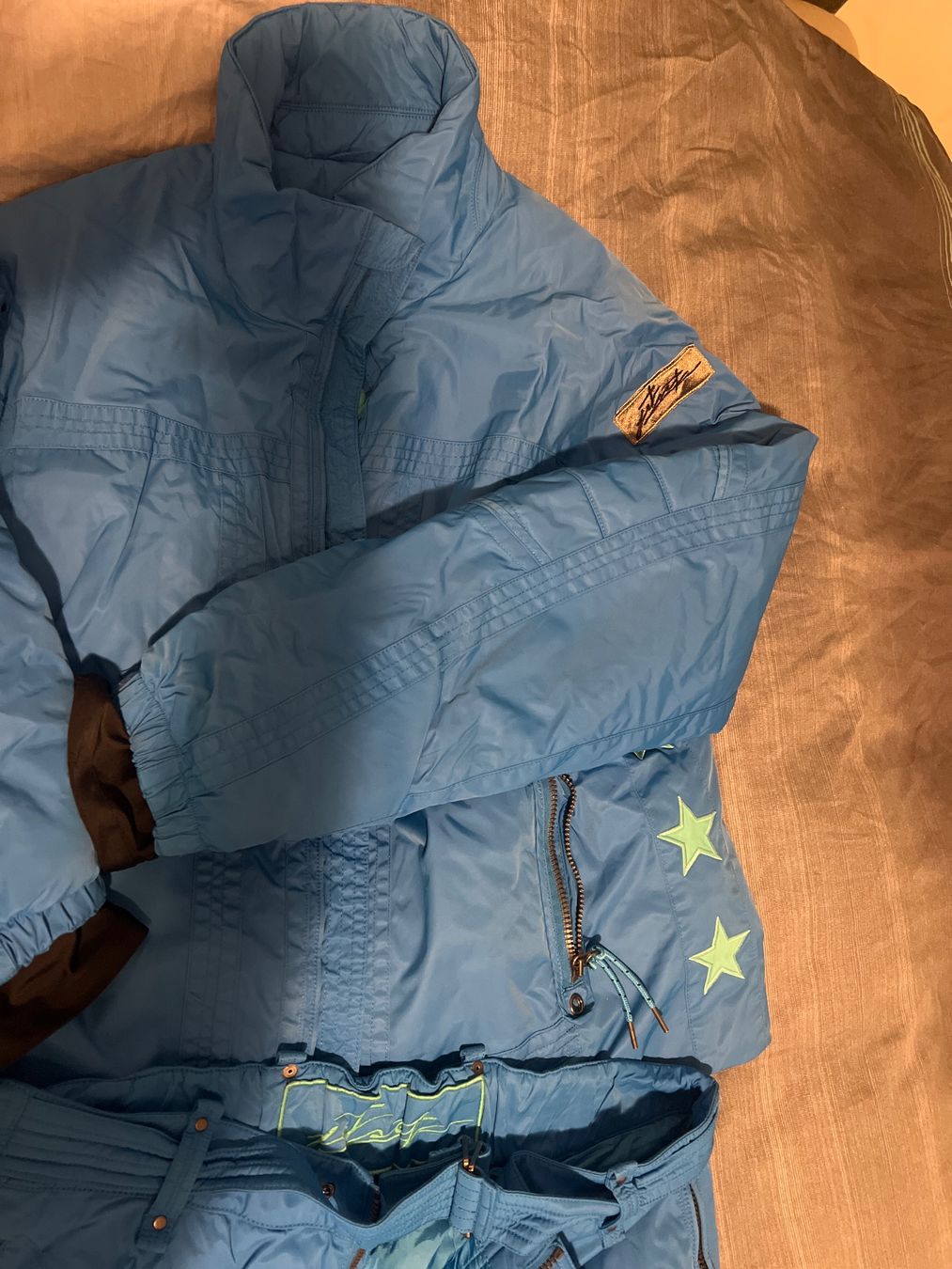 Sci: Jet set Herren Schnee Anzug – Usato da Menzingen venduto da Mypersonalshopp