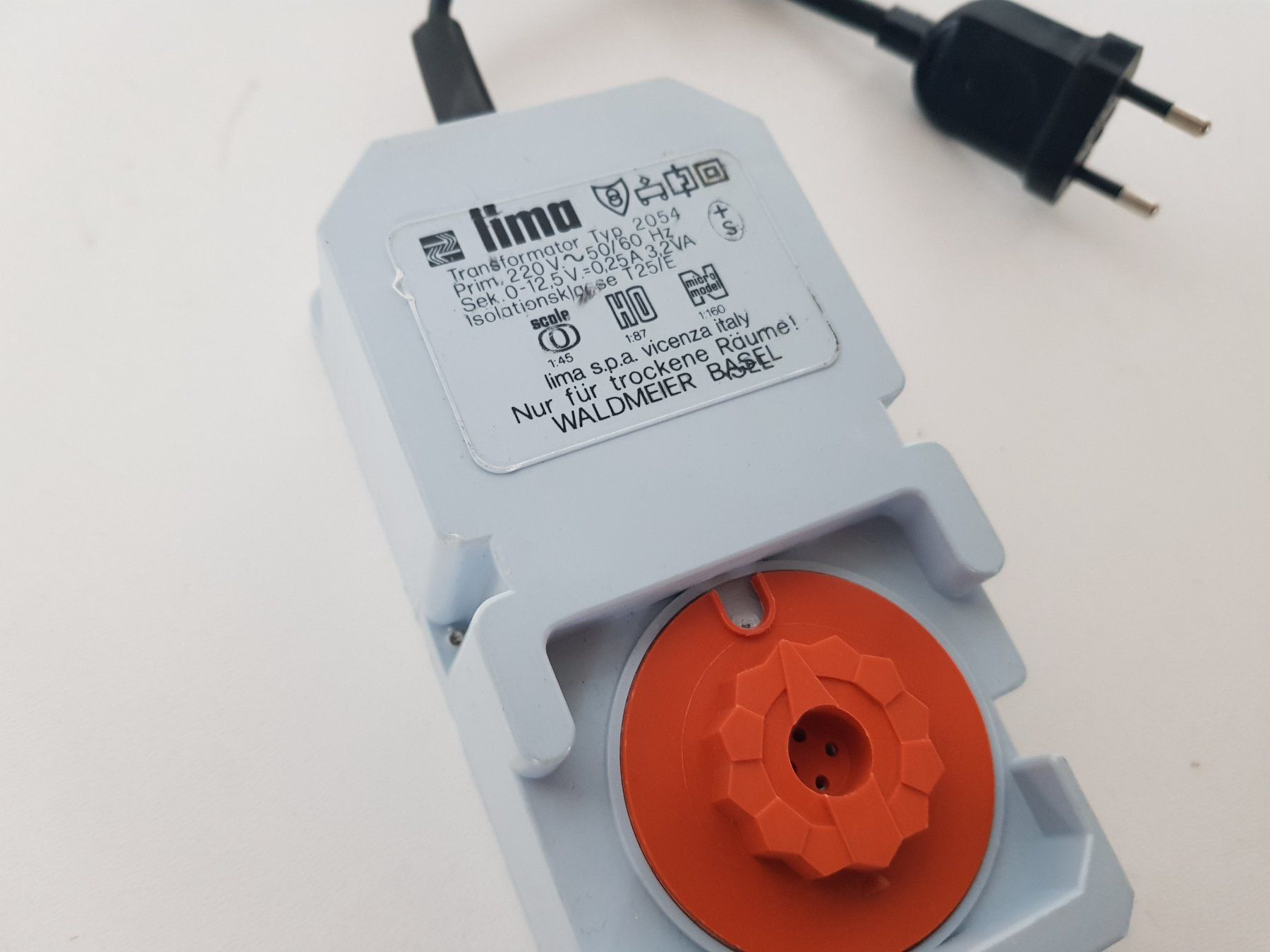 Lima Modellini di ferrovie: Limo Transformator Typ 2054, 230V Modellbahn – Usato da Bassersdorf venduto da retrolab 1