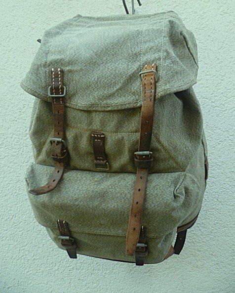 Zaini: Ordonnanz- CH Militär Rucksack – Usato da Effretikon venduto da Heimstudio 2