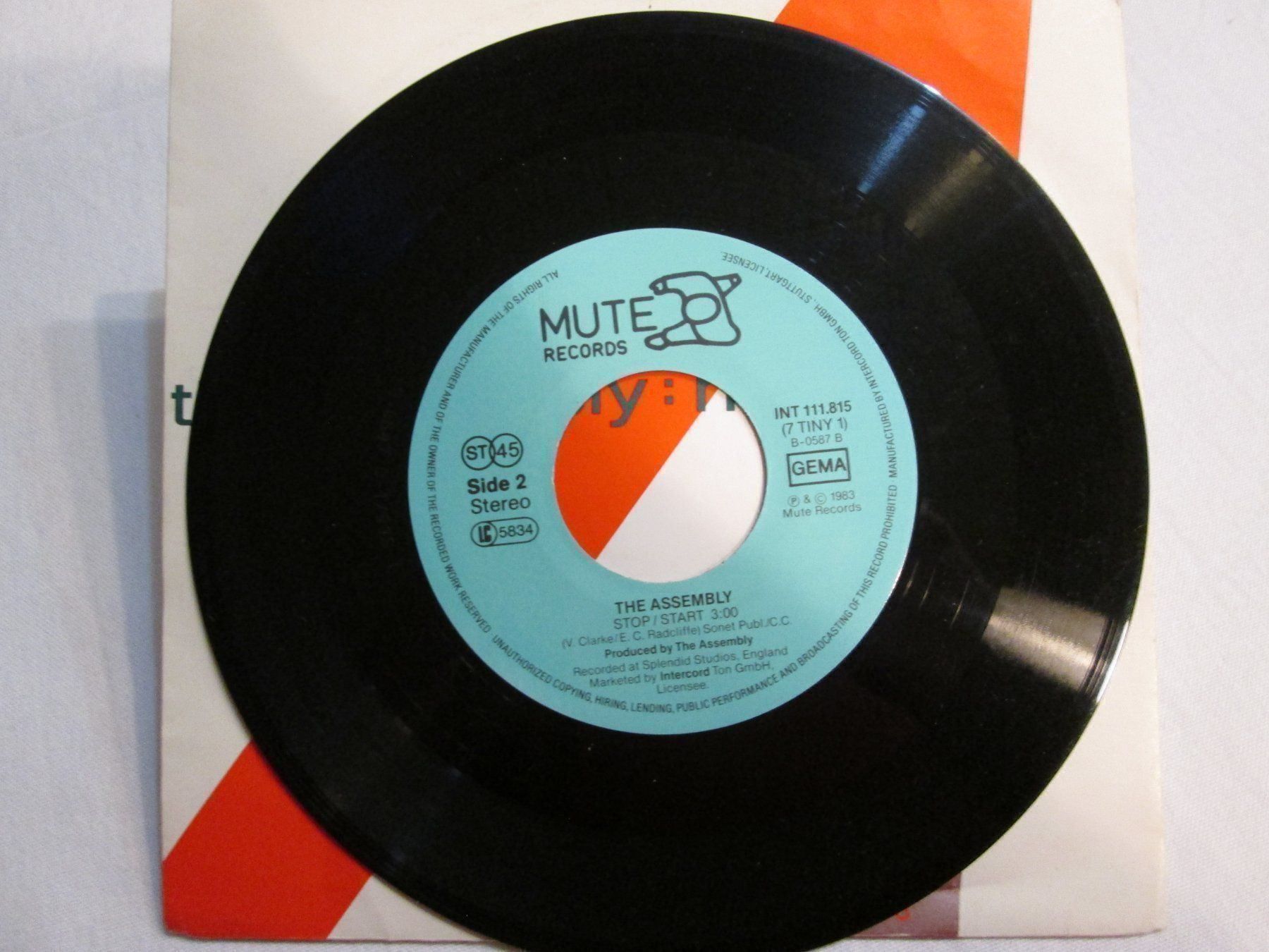 Schallplatten: Vinyle The Assembly Never Never 45t 1985 – Gebraucht aus La Chaux-de-Fonds von Marteaux 2