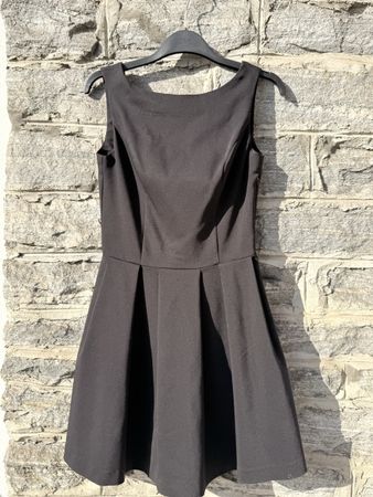 Bellissimo vestito  Mademoiselle con schiena semitrasparente