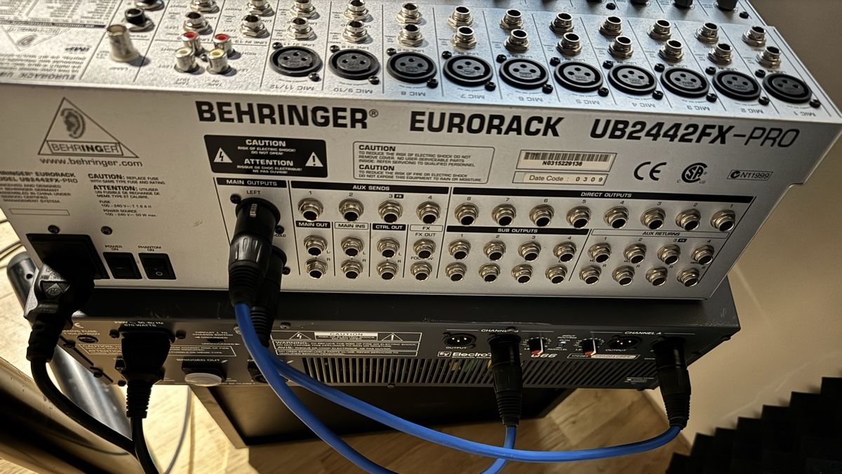 Behringer Console di mixaggio: Behringer Eurorack UB2442FX-Pro – Usato da Wetzikon ZH venduto da LabinotS02 2