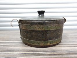 Speckstein Kochtopf / Seifenstein Pfanne  mit Kupfergriffen
