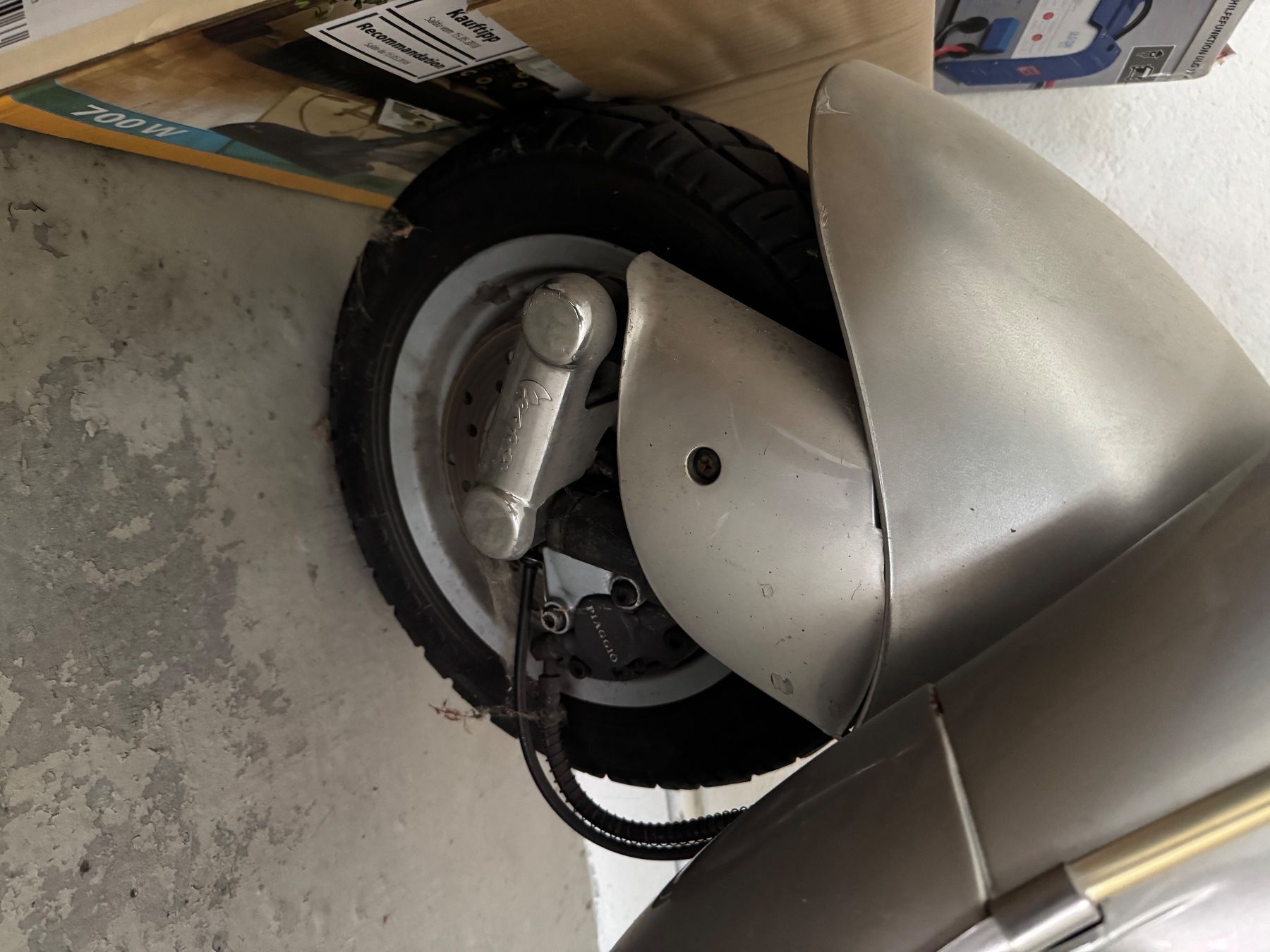 Piaggio Scooter: Piaggio Vespa ET4 125 – Difettoso da Schlieren venduto da Jim99 2