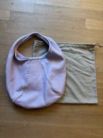 Borsa Bottega Veneta originale, lilla, in ottime condizioni