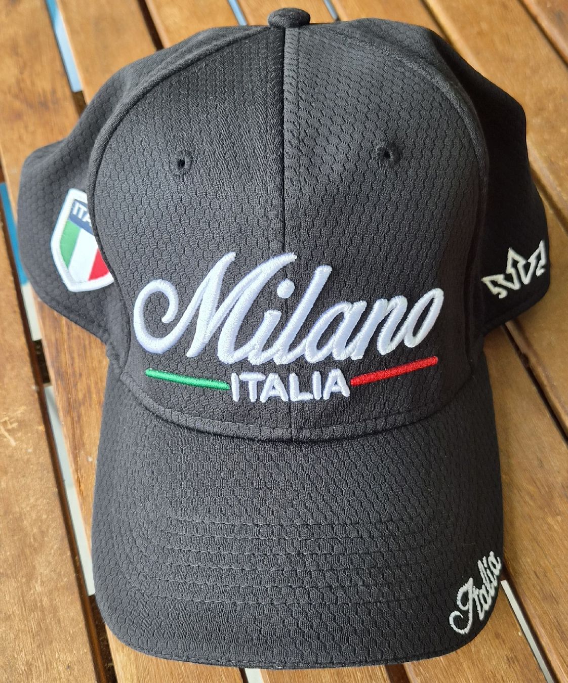 Sonstige Kleidung & Accessoires: Milano Cap schwarz  Essencial Cap – Neu (gemäss Beschreibung) aus Unterseen von rej_lnk9
